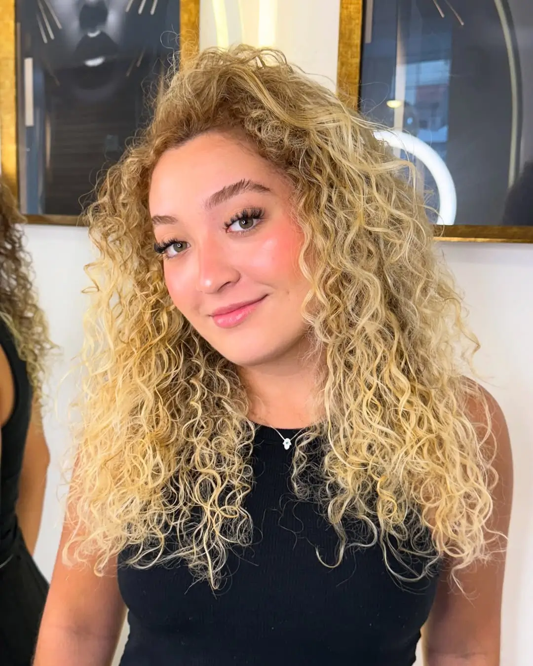 Hidratação e nutrição capilar profunda na Zona Norte de São Paulo - Espaço Henry Freire.